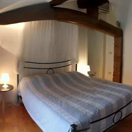 Mansarda Santa Margherita بولونيا